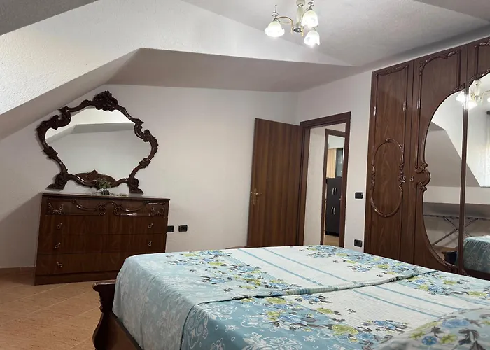 Gridi's Coastal Escape