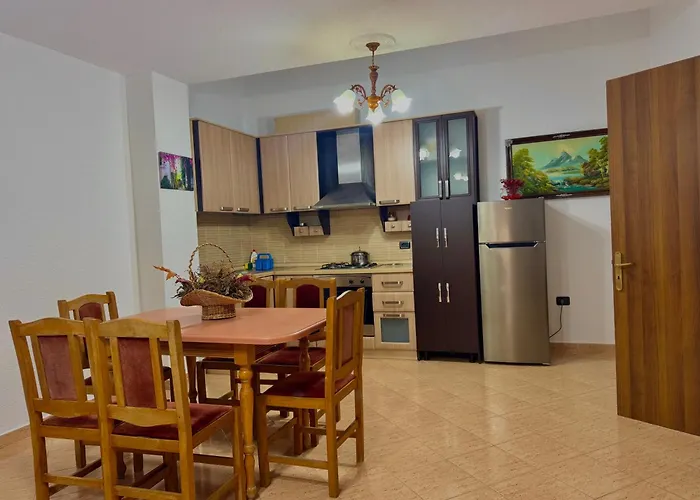 Gridi's Coastal Escape