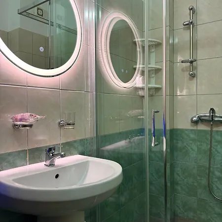 Gridi's Coastal Escape Apartmán Golem (Tirana)