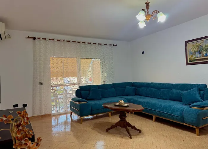 Gridi's Coastal Escape Apartment