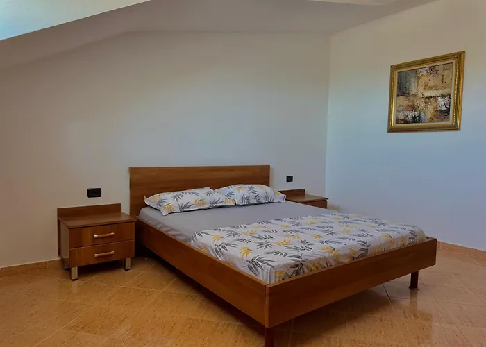 Gridi's Coastal Escape Apartment